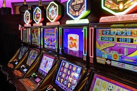 Dealer Lightning Dice melempar dadu dalam studio live sydney lotto dengan multi-camera HD
